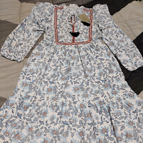 Elegant 3/4 Sleeve Floral Dress in Blue and White (NWT) - Picture 1 of 11